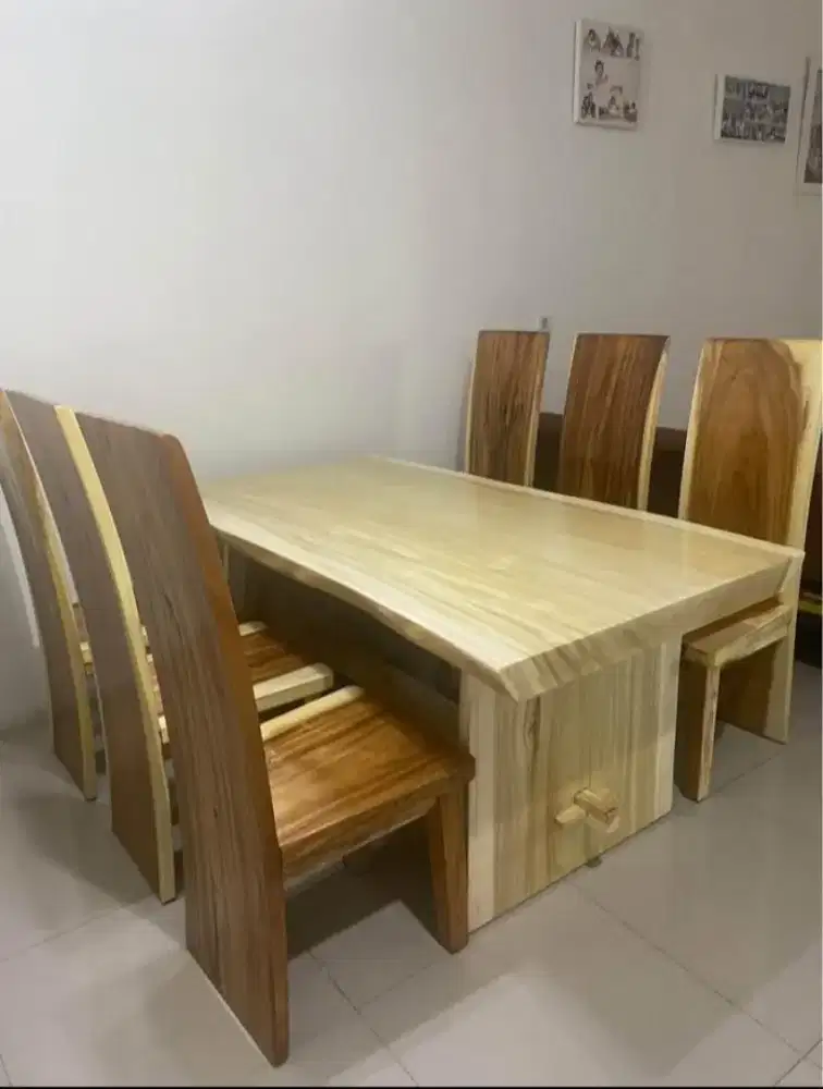 Set meja makan trembesi solid