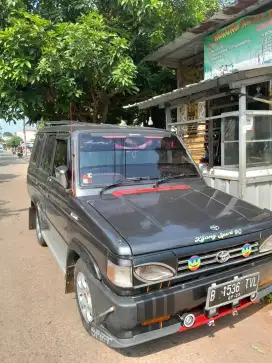 Toyota kijang supar