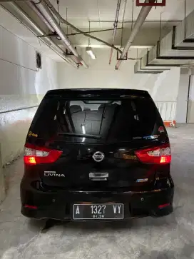 Nissan grand livina SV 2014