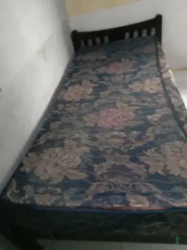 TEMPAT TIDUR KAYU KAMPER + KASUR BUSA NO 3