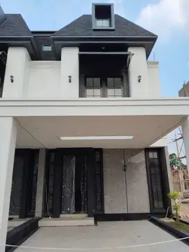 DIJUAL DI BAMBU APUS RUMAH MEWAH 1,8 M STRATEGIS