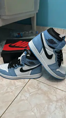 Air Jordan 1 retro high University Blue