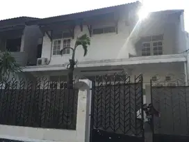 Dijual Rumah di Komplek Cipulir Permai Kebayoran Lama Jakarta Selatan