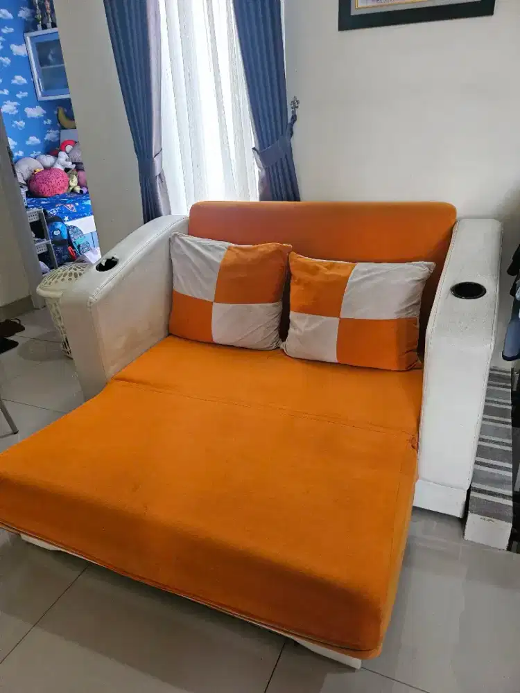 Sofa Bed Orange Empuk banget