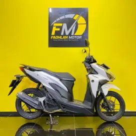 Honda Vario 125 CBS ISS 2021 putih kilometer low DP 1 JT