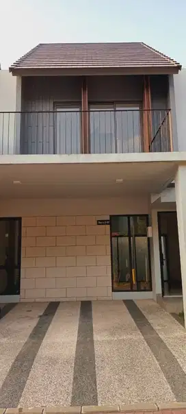 Disewa Rumah Minimalis Dengan Attic Room dan Sky Balcony di Cakung