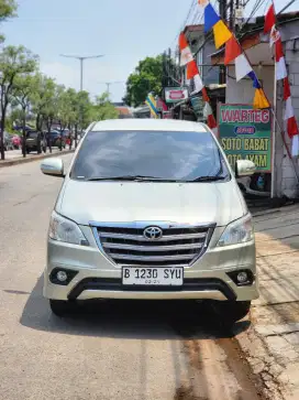 INNOVA G LUXURY 2.0 AT BENSIN 2014