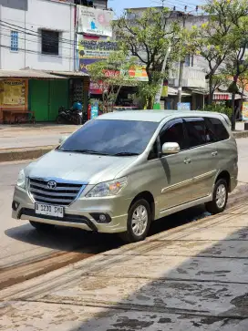 INNOVA G LUXURY 2.0 AT BENSIN 2014