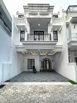 Rumah mewah dalam cluster 2lantai rooftop dijagakarsa jakarta selatan