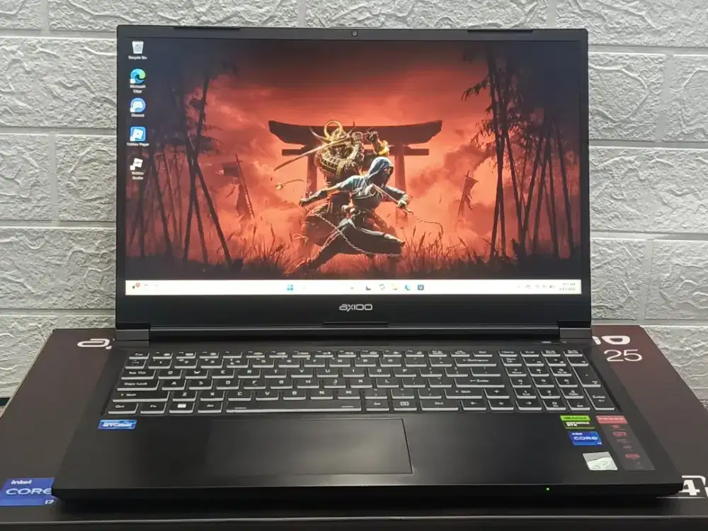 Laptop Gaming Axioo Pongo 725 Fullset