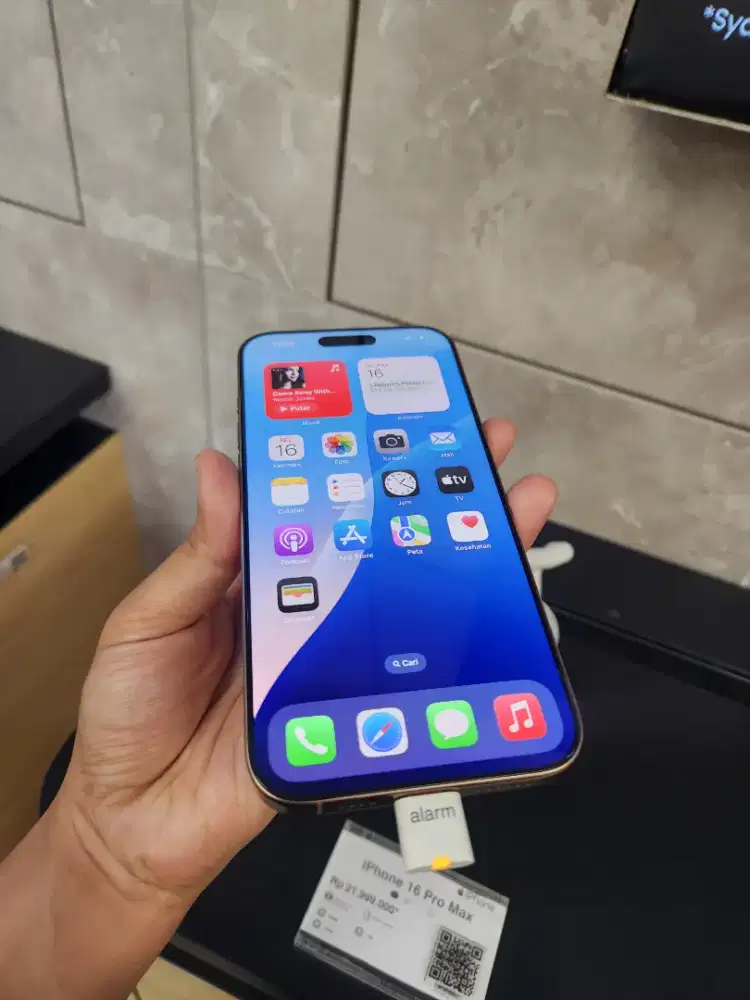 Iphone 16 pro max Ibox