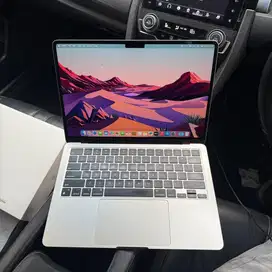 (iBox) Macbook Air M2 2022 13 inch 8/256 Starlight Fullset Original