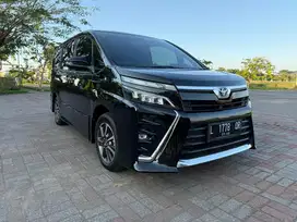 TOYOTA VOXY 2.0 MATIC 2021 BISA KREDIT DP MINIM