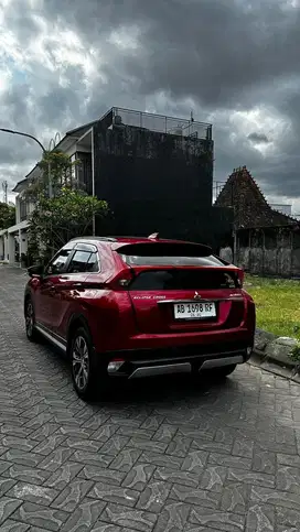 Dijual eclipse cross 2020