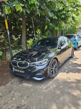 BMW 330i 2021 KM 25rb Jual Cepat