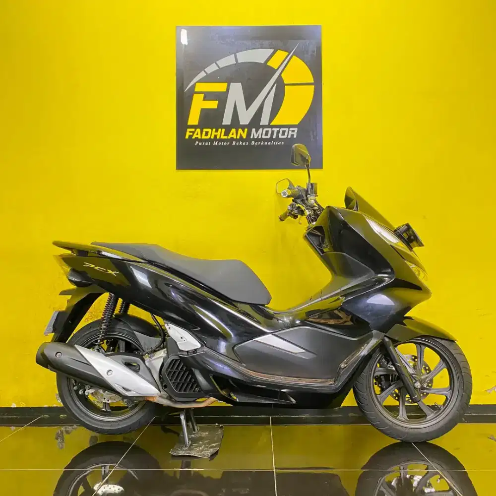 Honda PCX 150 2019 hitam plat DKI Timur