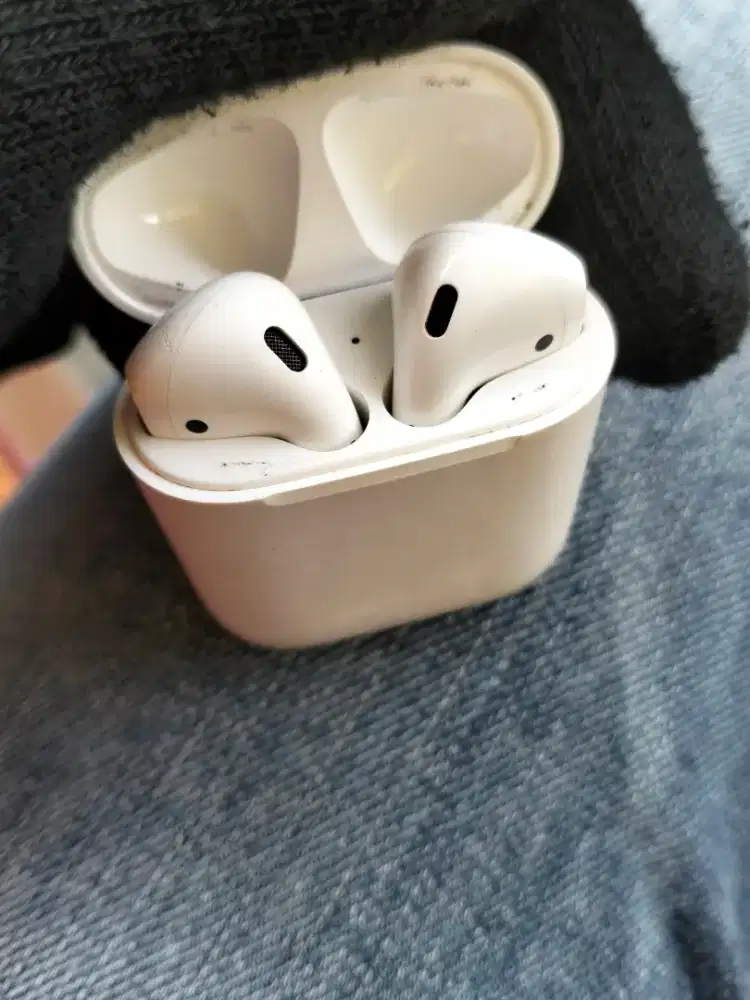 Airpods gen 2 original second