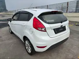 Ford Fiesta (perakitan 2014 registrasi 2015)