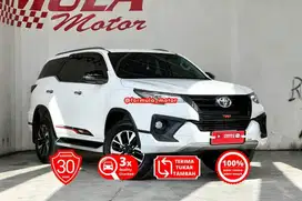 Toyota Fortuner VRZ 2.4 TRD Matic 2018 Putih AT solar diesel DP minim