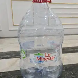 GALON KOSONG LE MINERALE 15 LITER