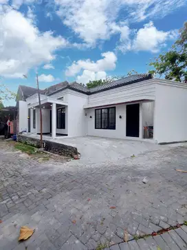 Rumah Baru Gress Siap Huni di Ngringo dekat ke UNS /RS Muwardi