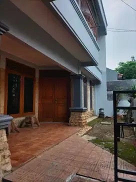 Disewakan rumah di sektor 9