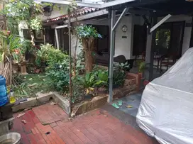 DIJUAL CEPAT RUMAH DI BELAKANG GEDUNG TRANS TV