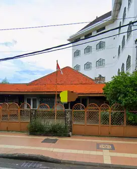 18. DISEWAKAN RUMAH USAHA RAYA DARMO SURABAYA