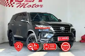 Toyota VRZ 2.8 GR sport Matic 2023 hitam Fortuner AT diesel solar