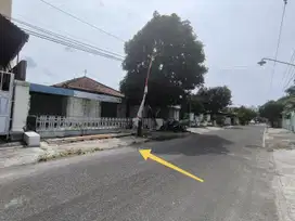 Tanah bonus rumah solo kota dekat jl Slamet Riyadi dan manahan