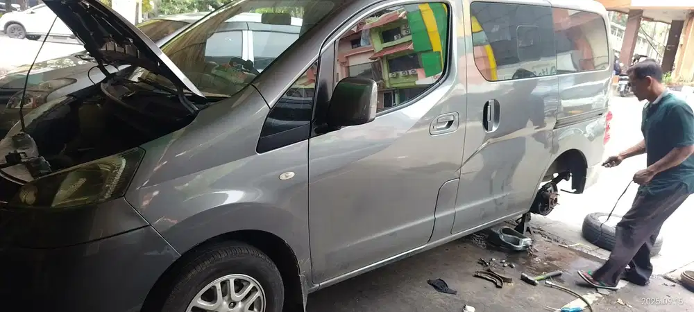 Nissan Evalia 2012 Bensin