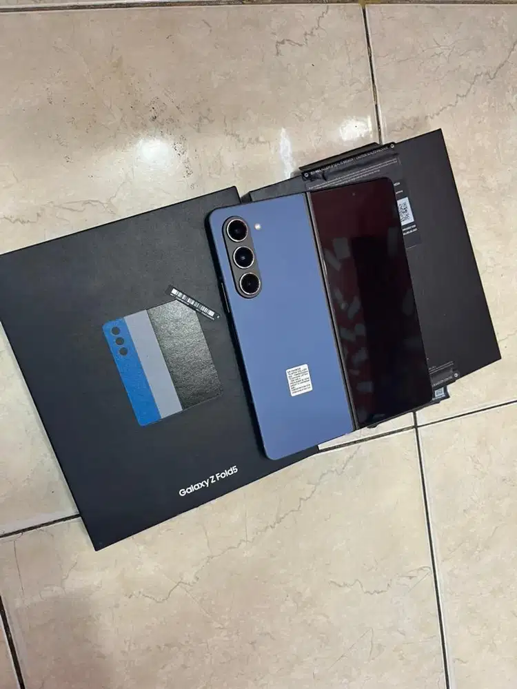 Samsung Zfold 5 12/512gb