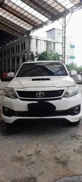 Toyota fortuner vnt TRD manual