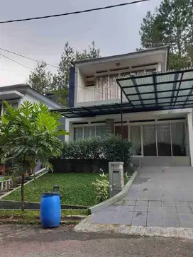JUAL RUMAH FULL FURNISH RESORT DAGO PAKAR CLUSTER FOREST HILL