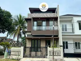 Brand New Modern, Lokasi Hook, Depan Taman di Melati Mas