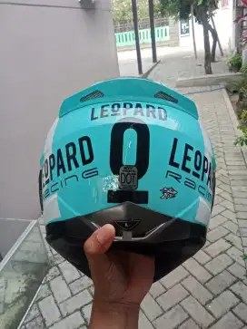 KYT leophard size L