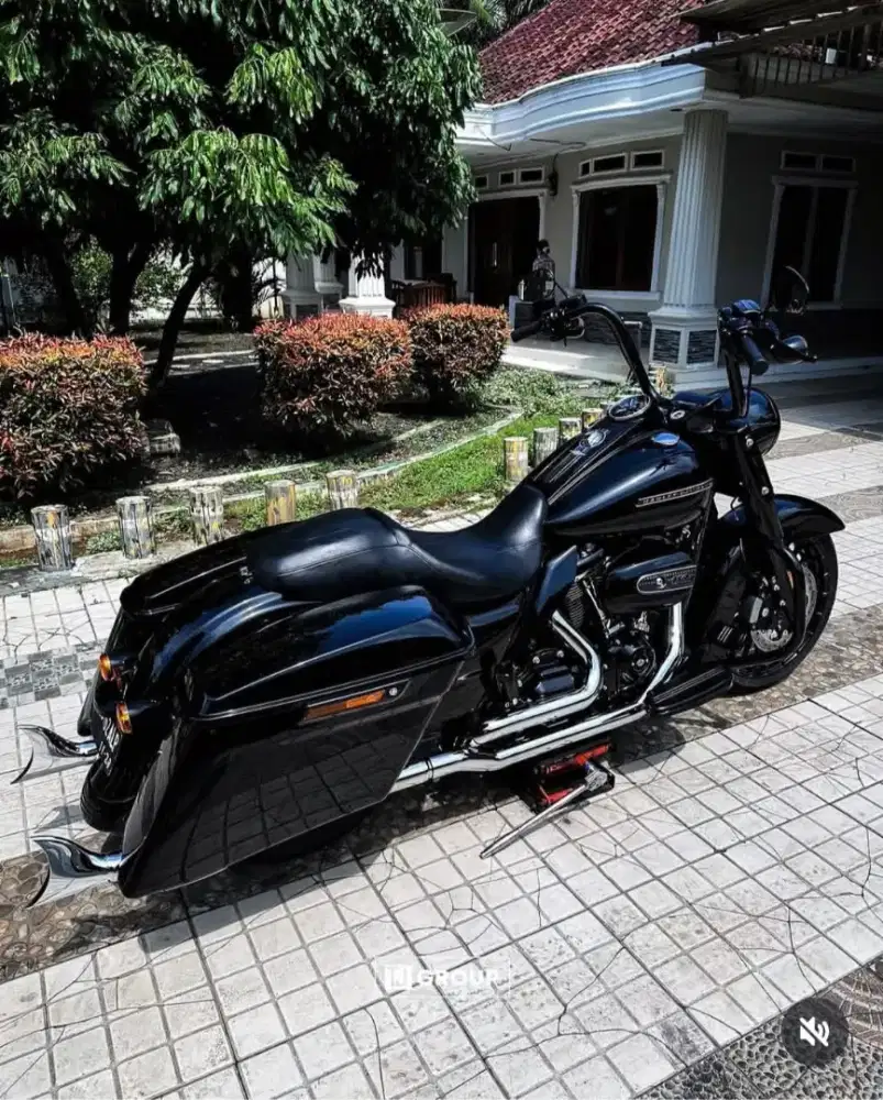 FOR SALE!! HARLEY-DAVIDSON ROADKING 2019