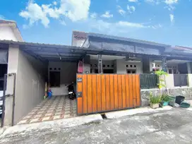 Rumah Cantik Siap Huni dekat Kampus UNISRI Di Mini Cluster