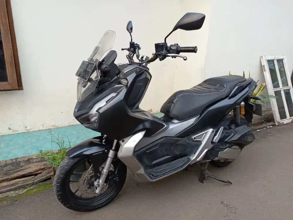 Honda adv cbs 2021 lengkap bagus