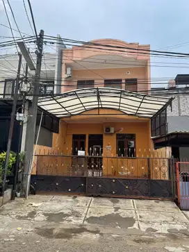 Rumah Kelapa Puan Timur 6x20 Dekat Mall Gading Hadap Timur Jln 3 Mobil