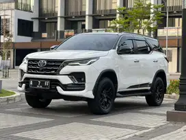 BOSEN PAKAI JUAL CEPAT ! Toyota Fortuner VRZ 2.8 GR SPORT AT 2023