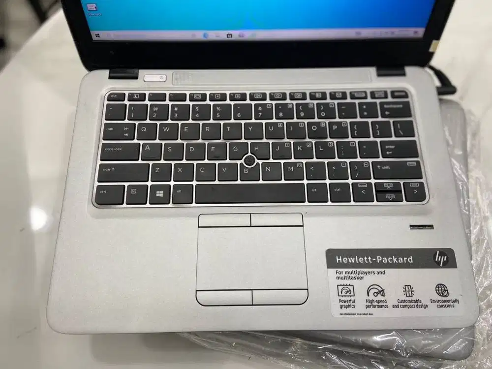 LAPTOP MURMER HP 820 G3 i7-6600U RAM 8GB SSD 256GB 12.5 HD RA-EC