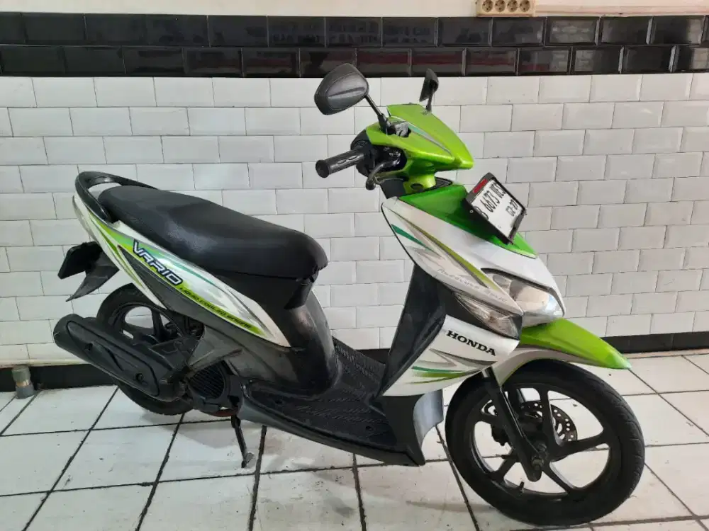 Dijual cepat vario cw 2012 surat lengkap