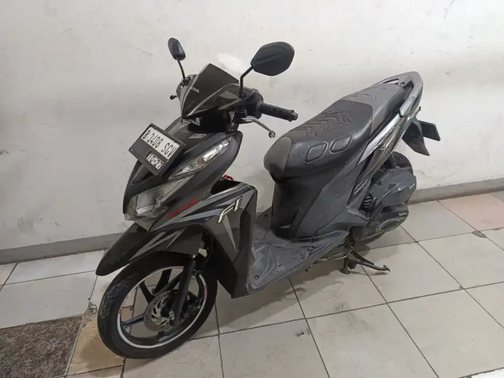 Di jual cepat vario kzr 2012 siap pakai