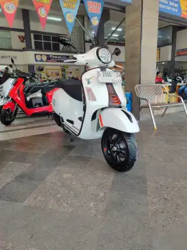 Vespa GTS 150 SS keyless 2023, Wildan Sanjaya Motor Bandung