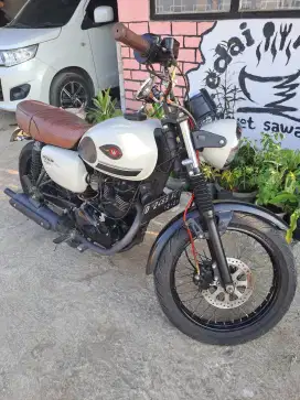 Kawasaki W175 SE 2021 Mulus