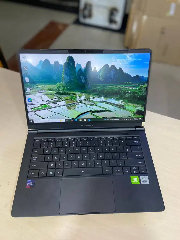 LAPTOP GAMING AFTERSHOCK LUNAR 14 i7 GEN10 RAM 8GB 13 FHD RA-EC