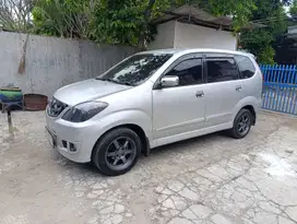 Daihatsu Xenia 2011 Bensin