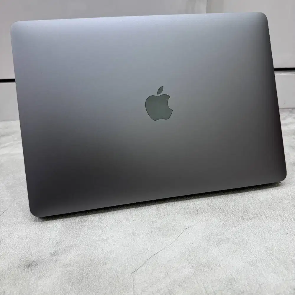 MacBook Air 13 inch 2020 M1 8/128GB