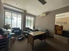 Disewakan Rumah Di Jl. Musi, Surabaya Pusat
